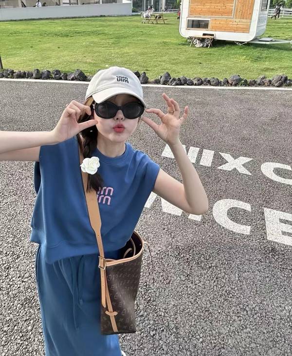 Miu Miu Hat MUH00150